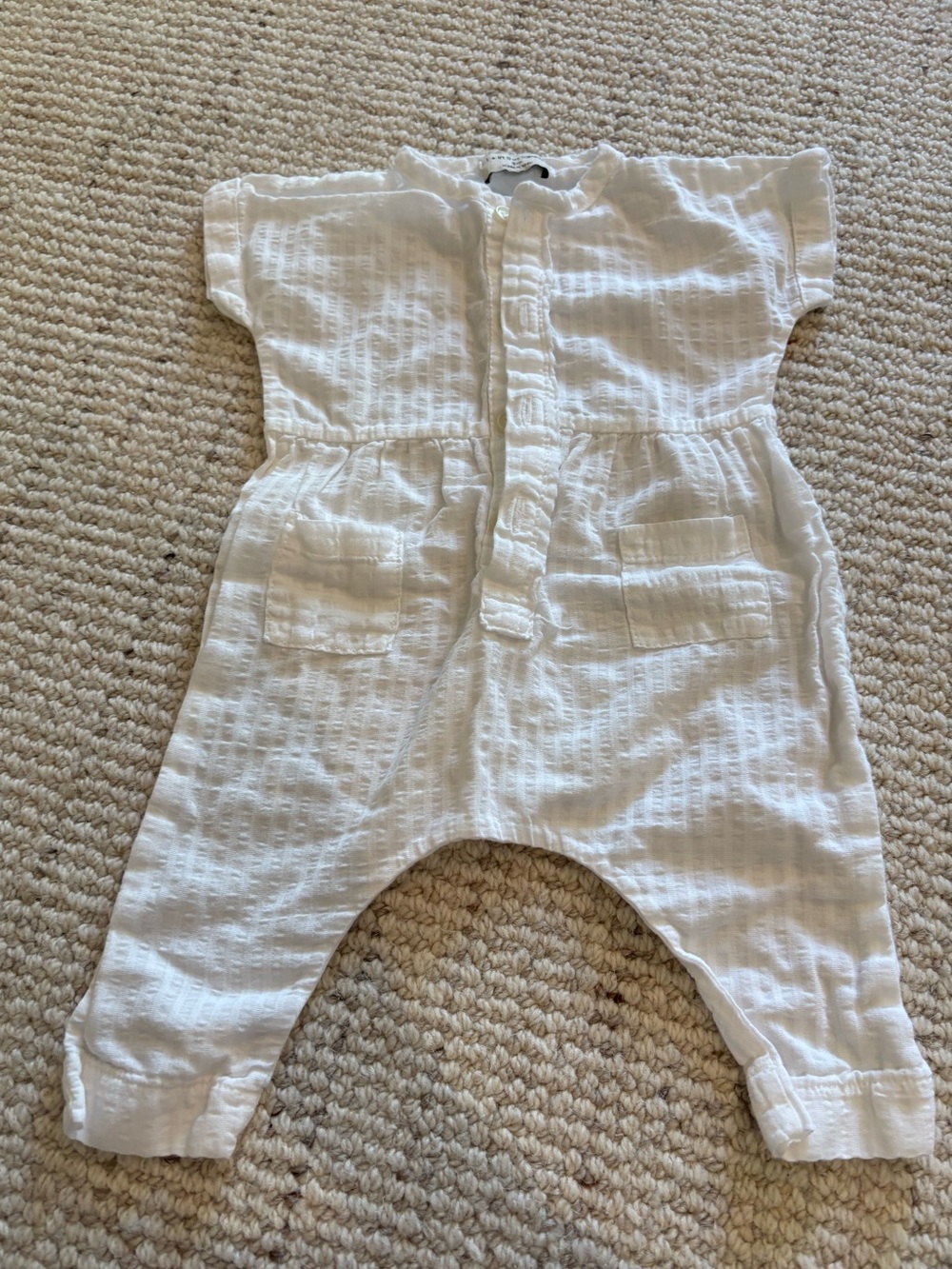 1 + in the Family White Textured Romper – 3M